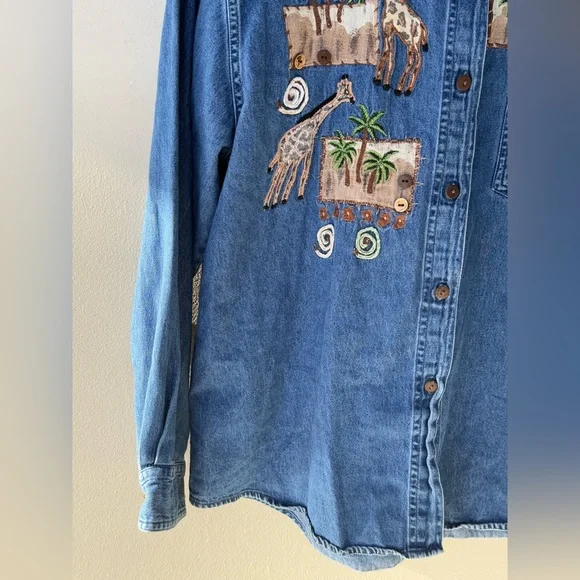 New Directions collared denim button down with giraffes and cheetah print XL - Picture 5 of 10